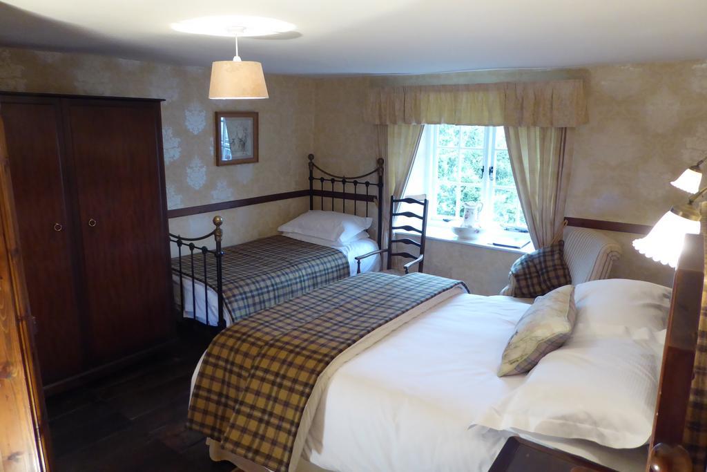 アンブルサイド High Wray Farm Bed & Breakfast エクステリア 写真
